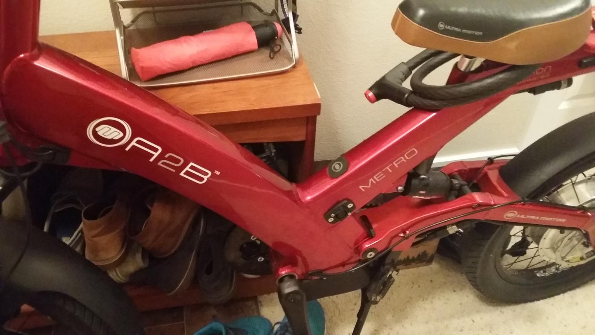 A2B e-bikes METRO Red