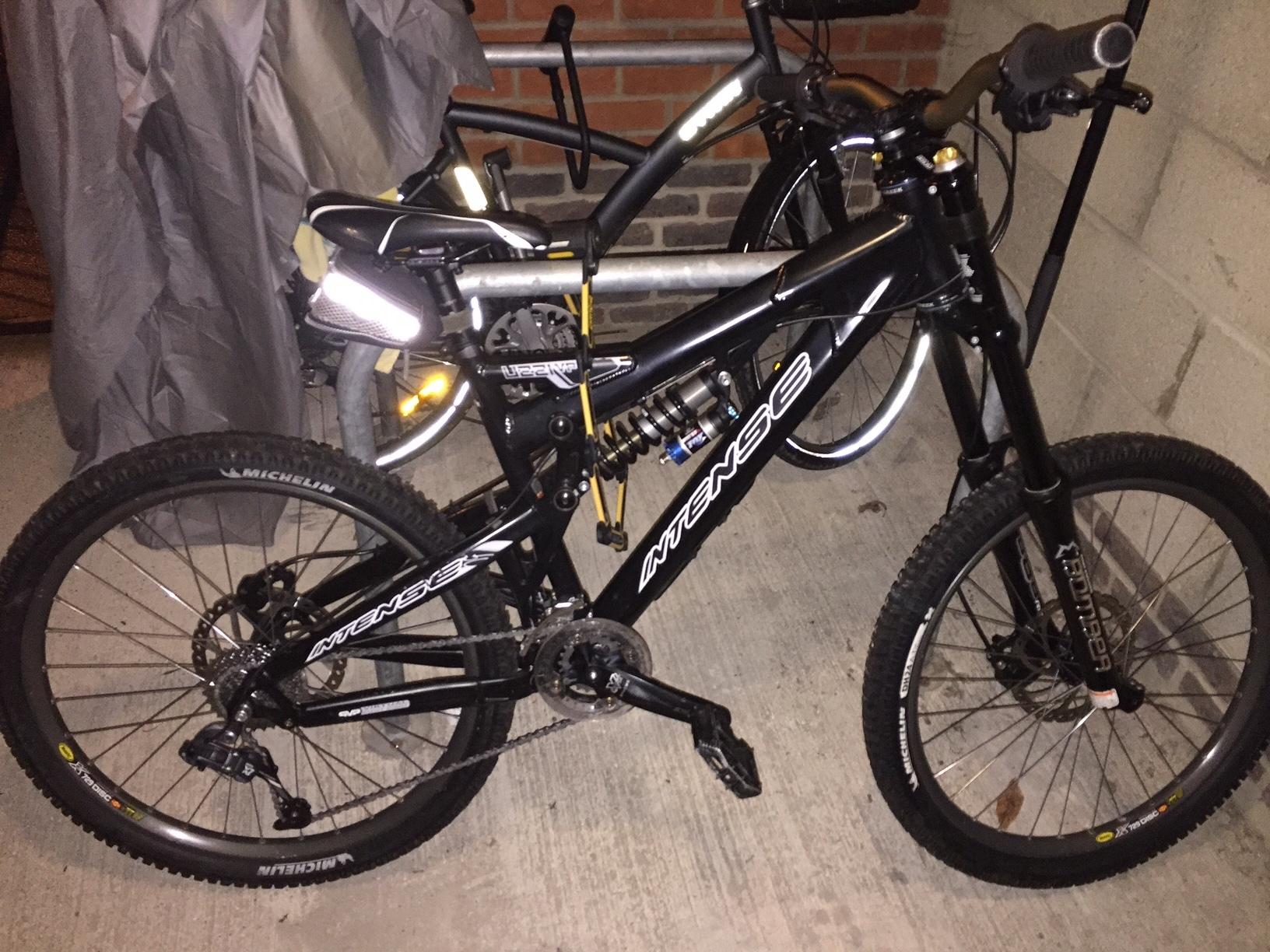 2007 Intense uzzi vpx Black