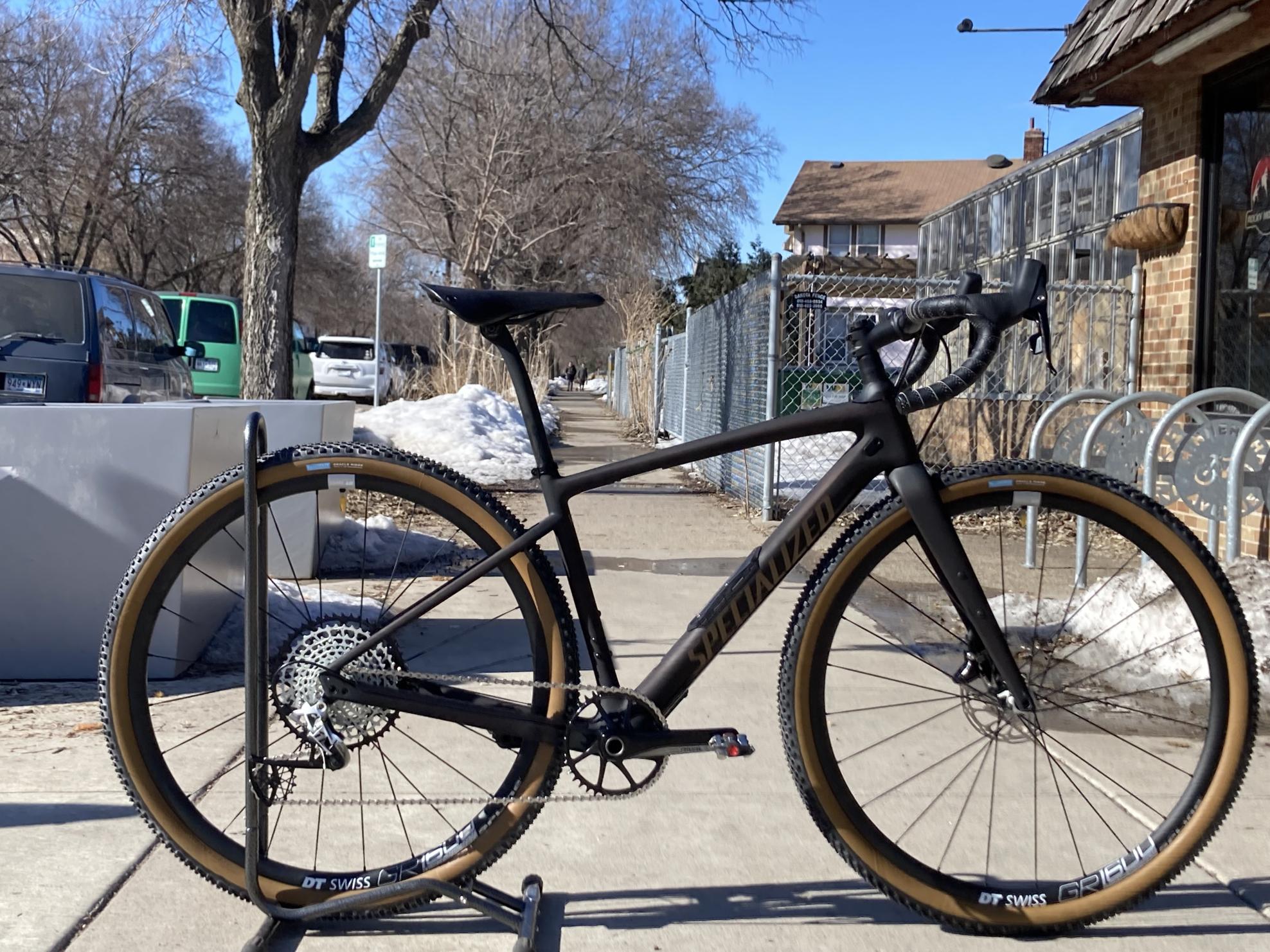 2022 Specialized Diverge Brown and Black