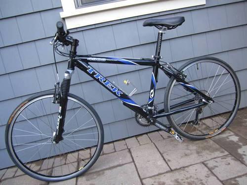 2002 Trek 4900  Black