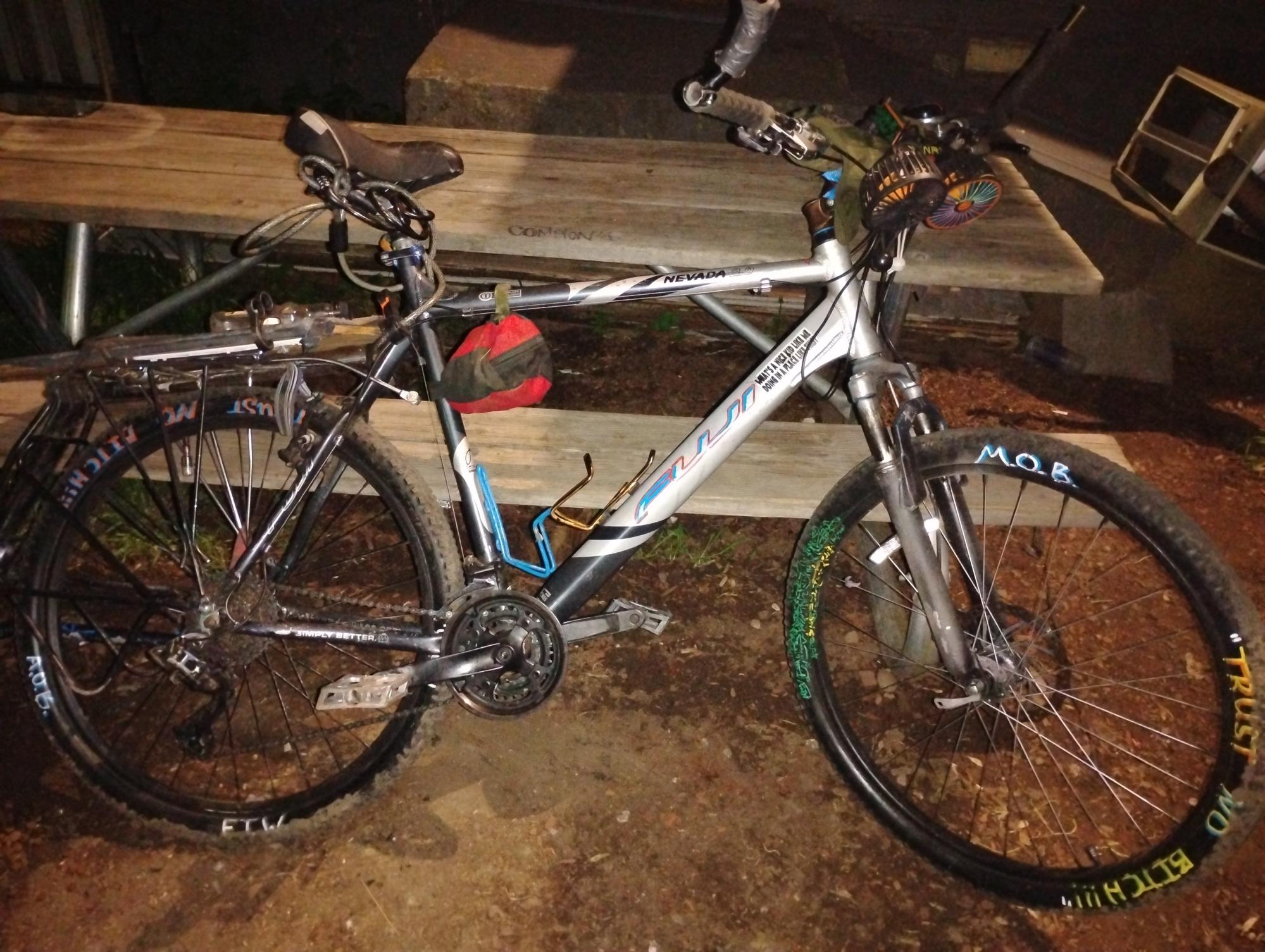 Fuji Nevada 2.0 Silver, gray or bare metal