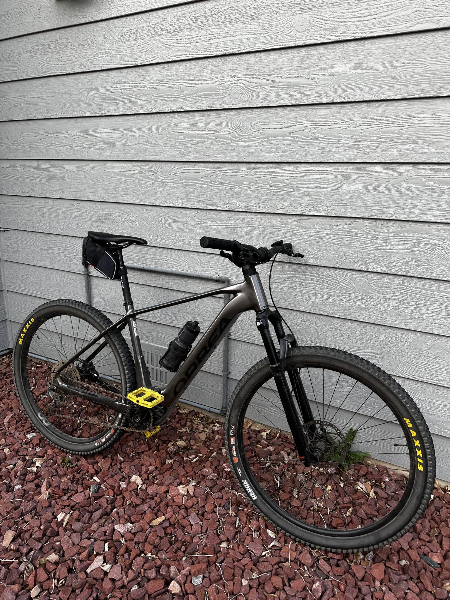 2023 Orbea Urrun Silver, gray or bare metal