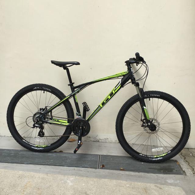 2016 GT Bicycles Agressor COMP Black and Green