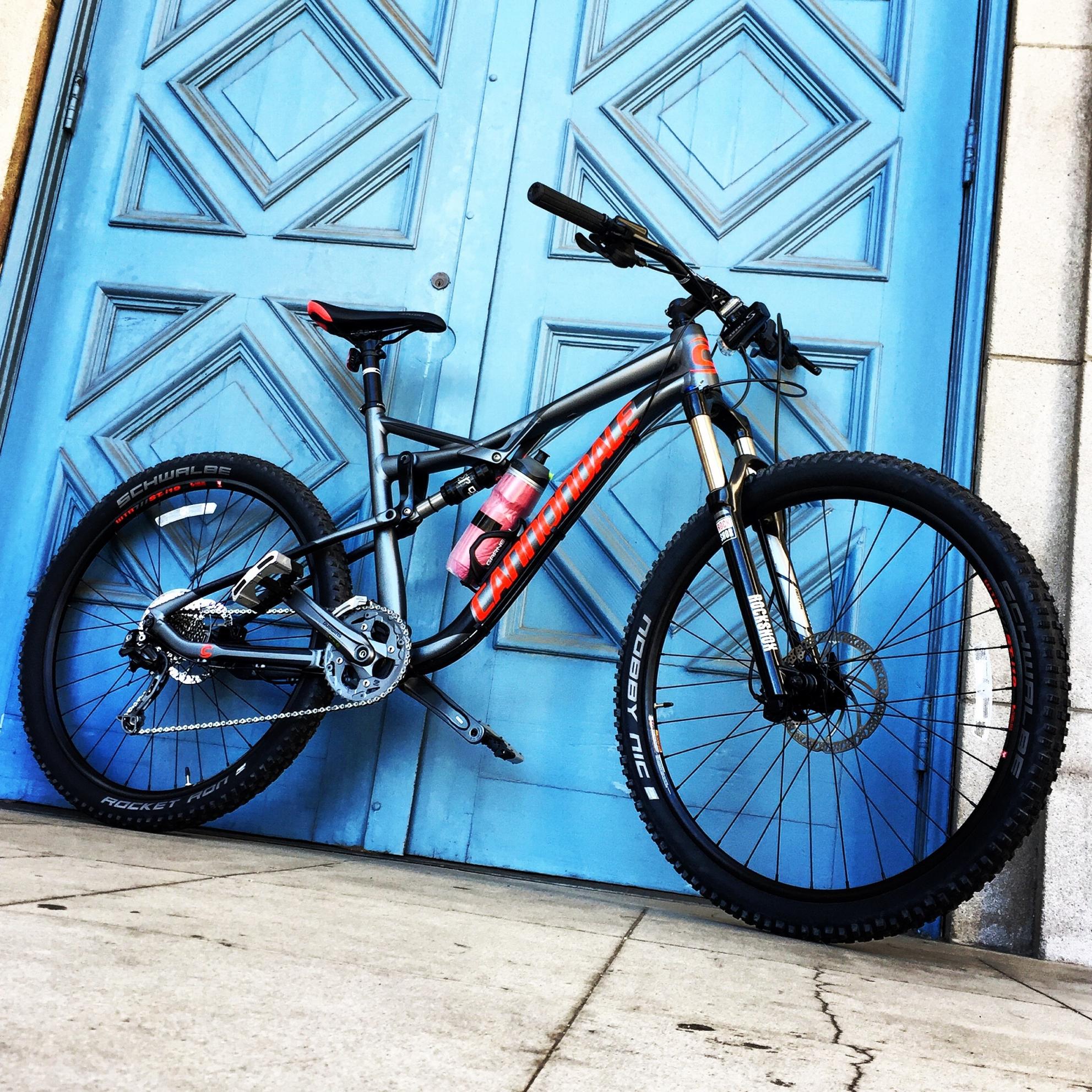 2016 Cannondale Large Frame Silver or Gray