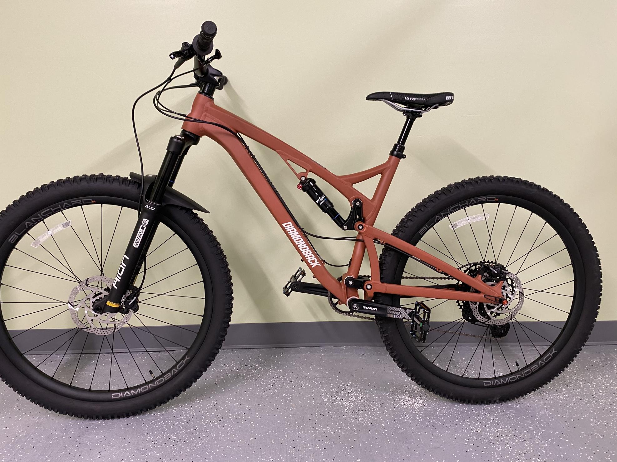 2021 Diamondback Release 2 29 1 LG/19 Sutherland 202199 Brown