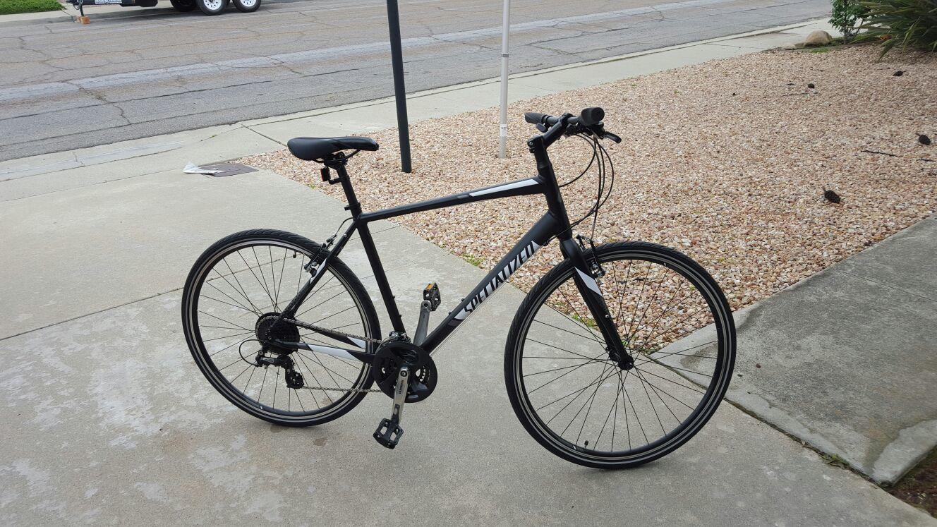 2017 Specialized Sirrus Black and White