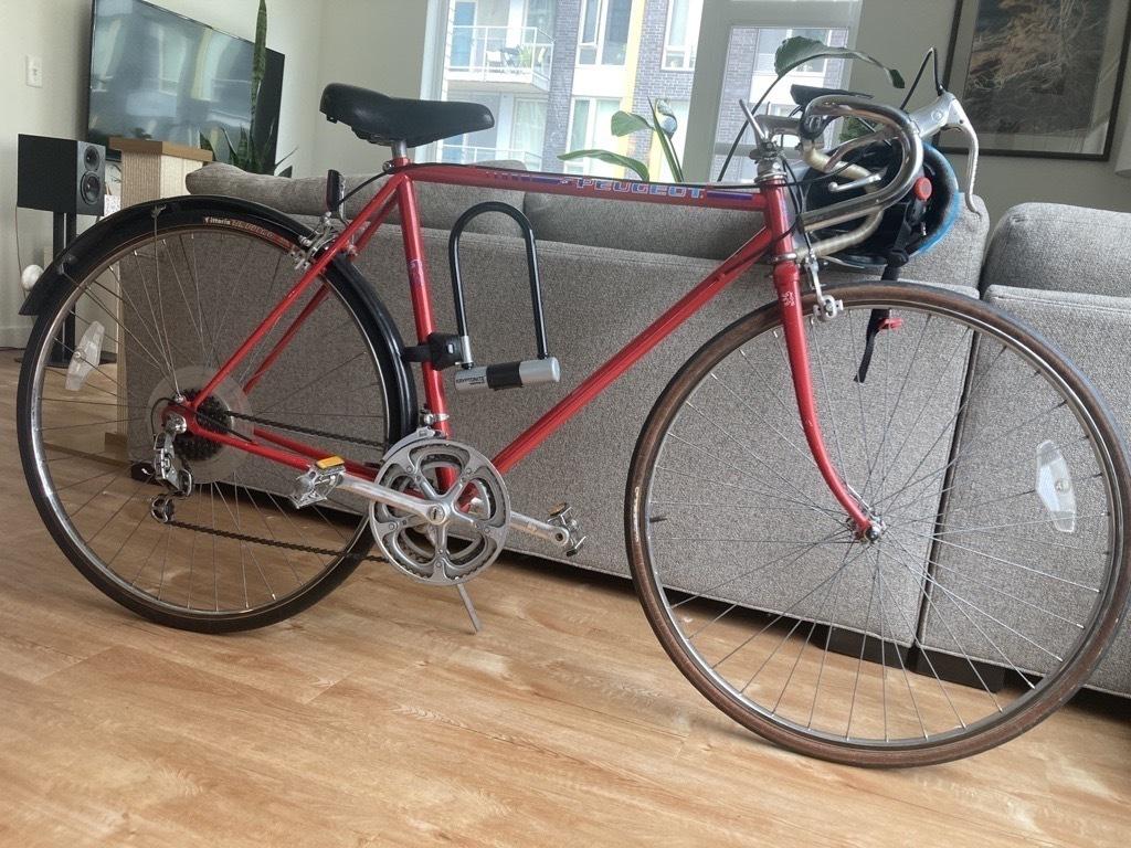 1984 Peugeot P6 Red