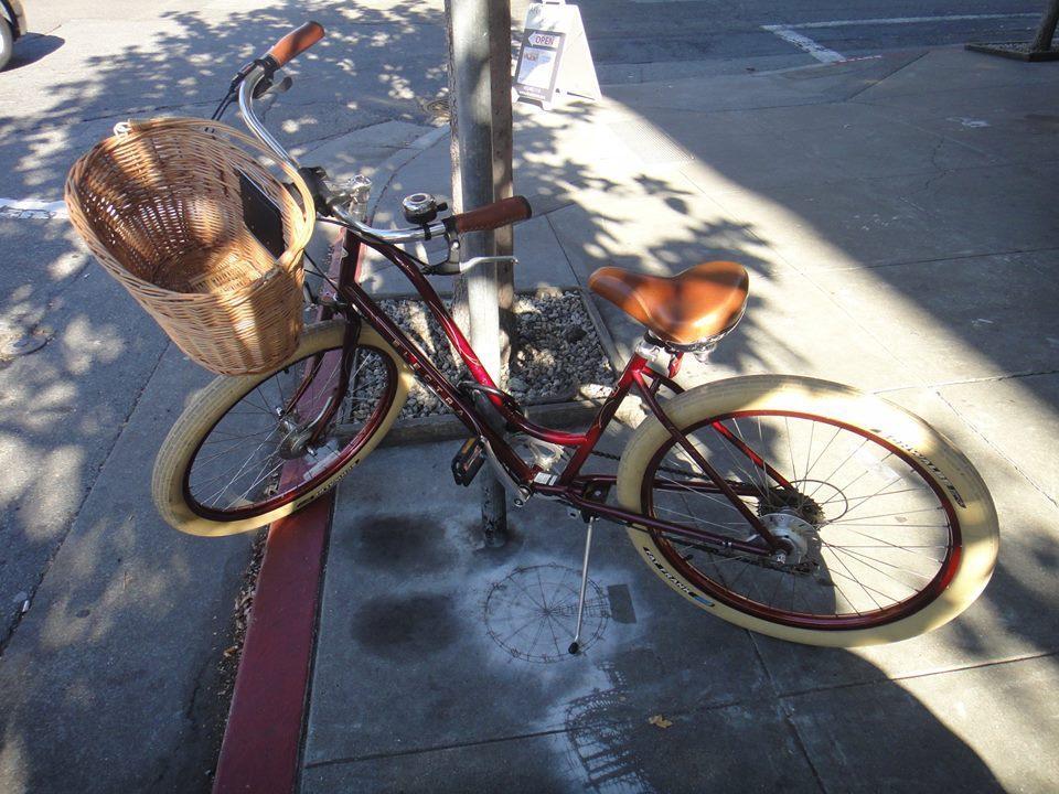 Electra Bicycle Company Women\\'s Amsterdam Balloon 8D  Red