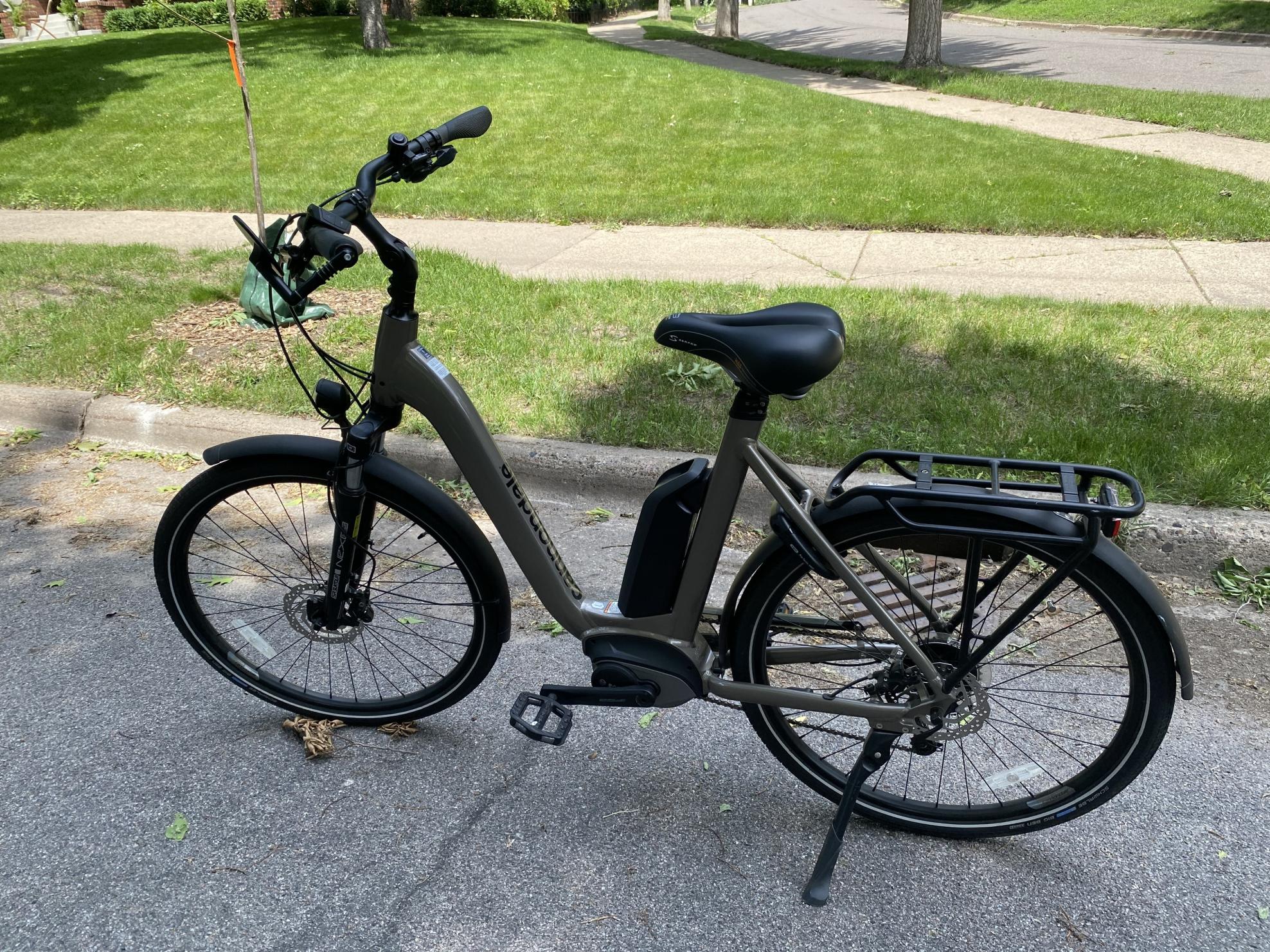 2019 Cannondale Mavaro Neo Silver, gray or bare metal