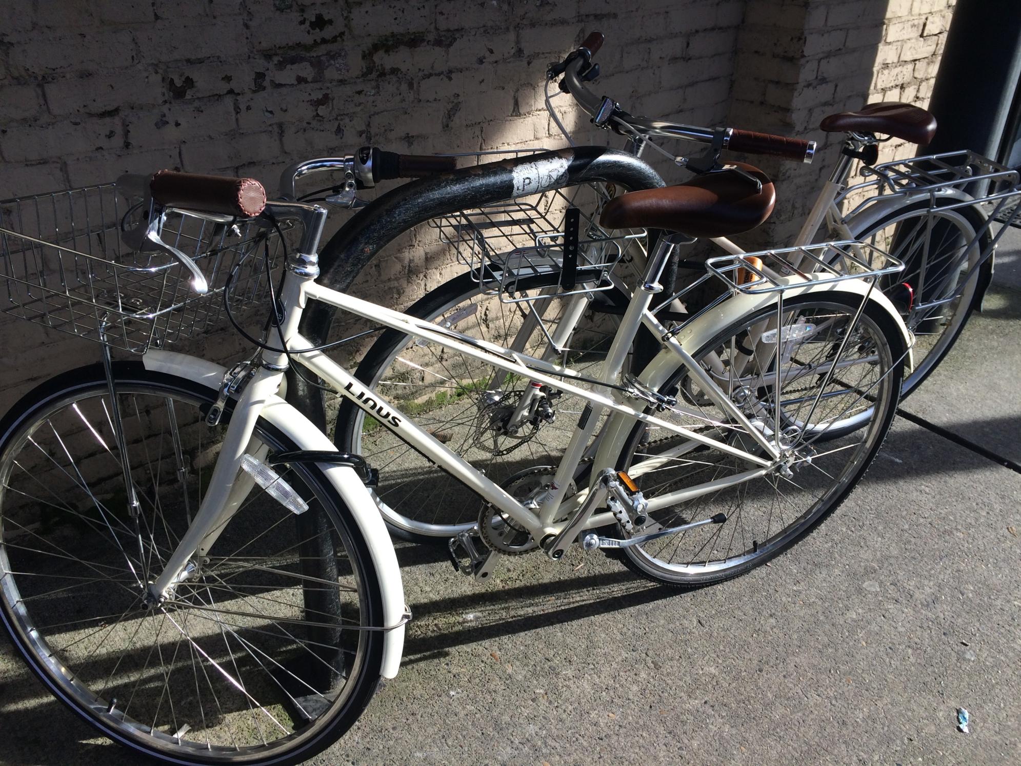 2013 Linus Mixte 8 Speed White