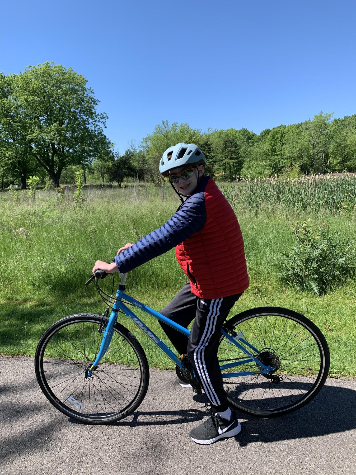 2018 Jamis Standard Blue
