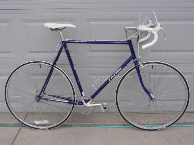 1986 Lotus Pro Series 2000R  Blue