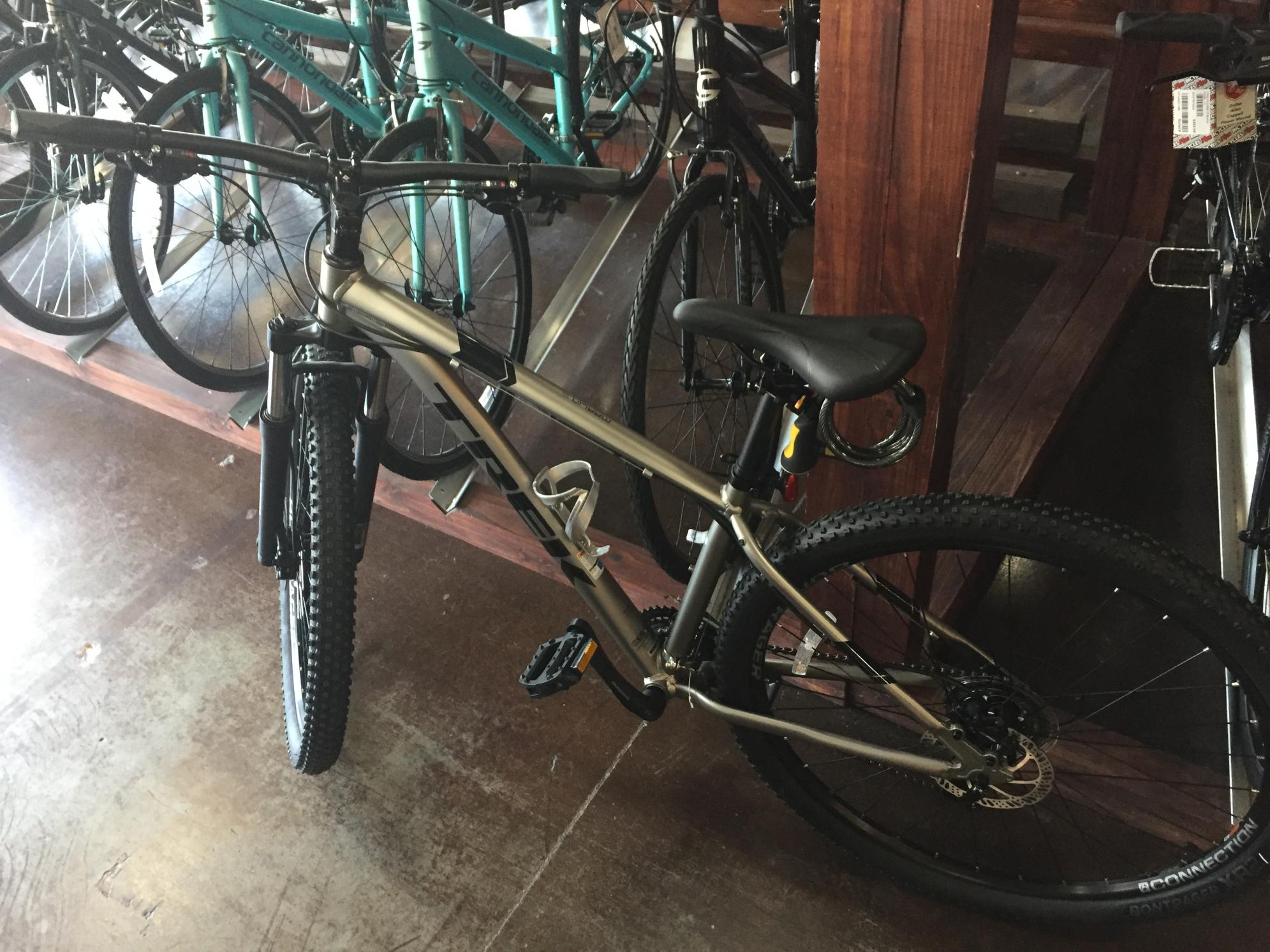 2017 Trek Marlin 5 Silver or Gray