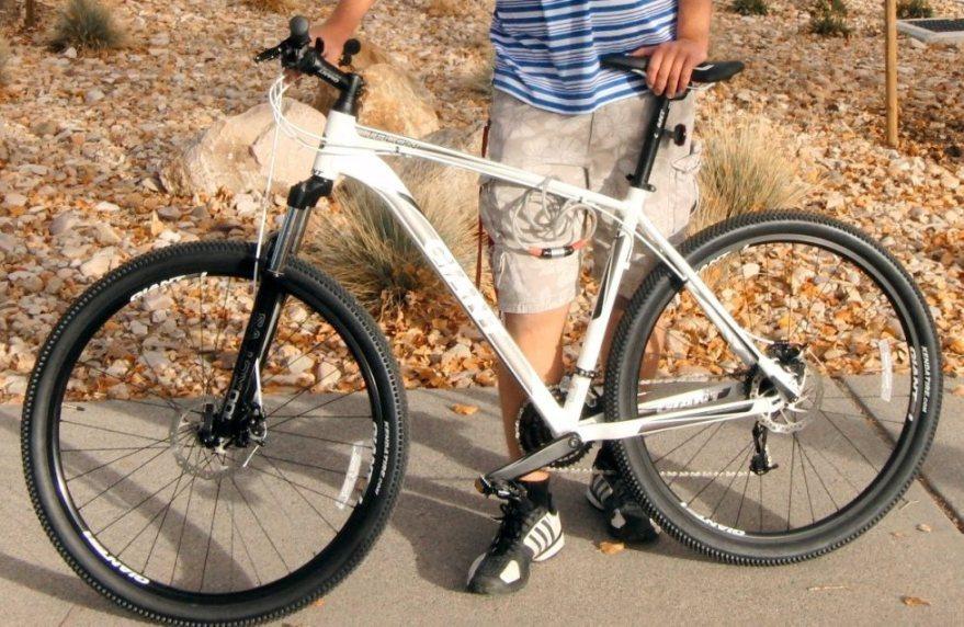 2012 Giant Talon 29er 2  White