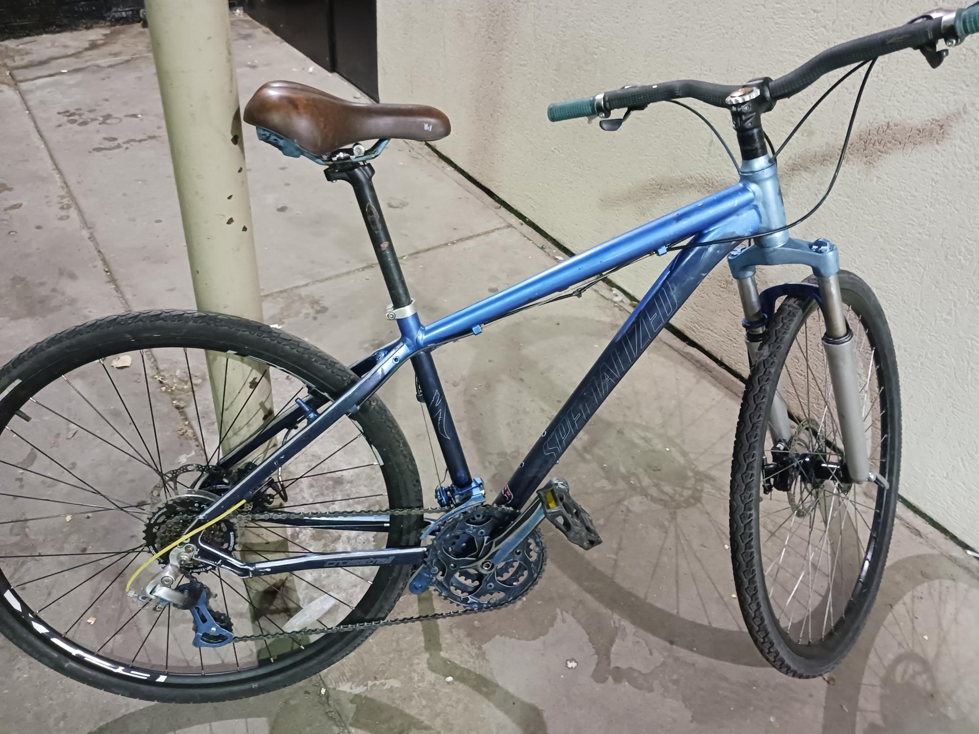 Specialized CrossTrail Sport Blue and Blue