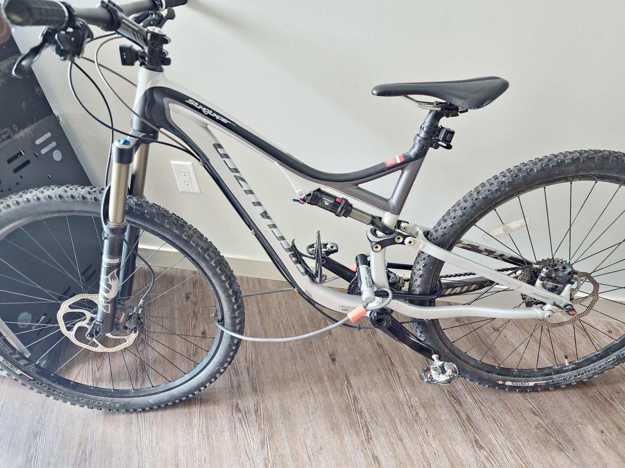 2012 Specialized Stumpjumper FSR Comp Silver, gray or bare metal and Black