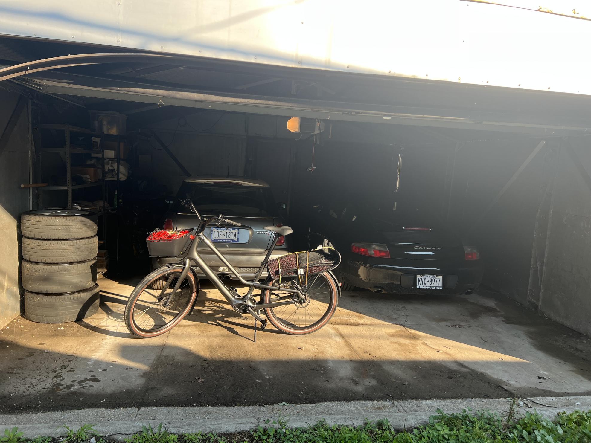 2022 Specialized Turbo Como SL 5.0 Silver, gray or bare metal