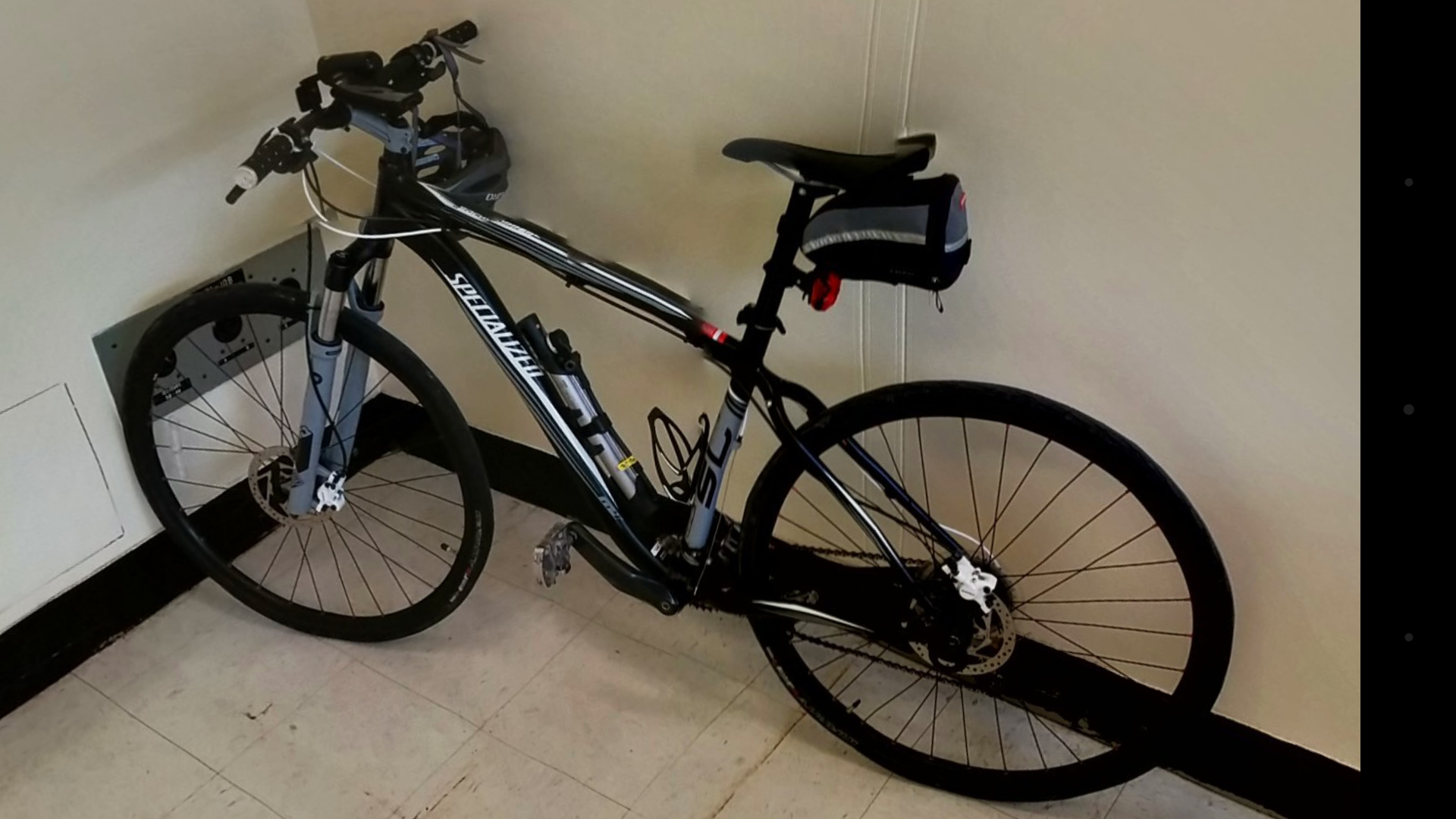 2011 Specialized Rockhopper Expert 29er  Black