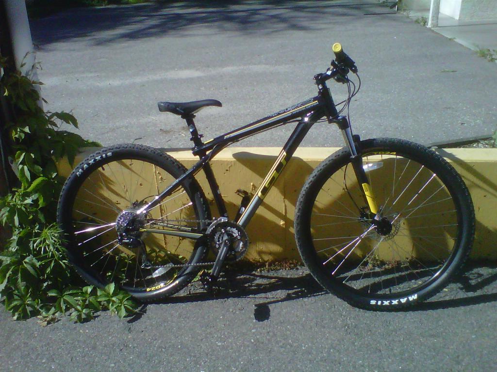 2012 GT Bicycles karakoram 2.0  Black