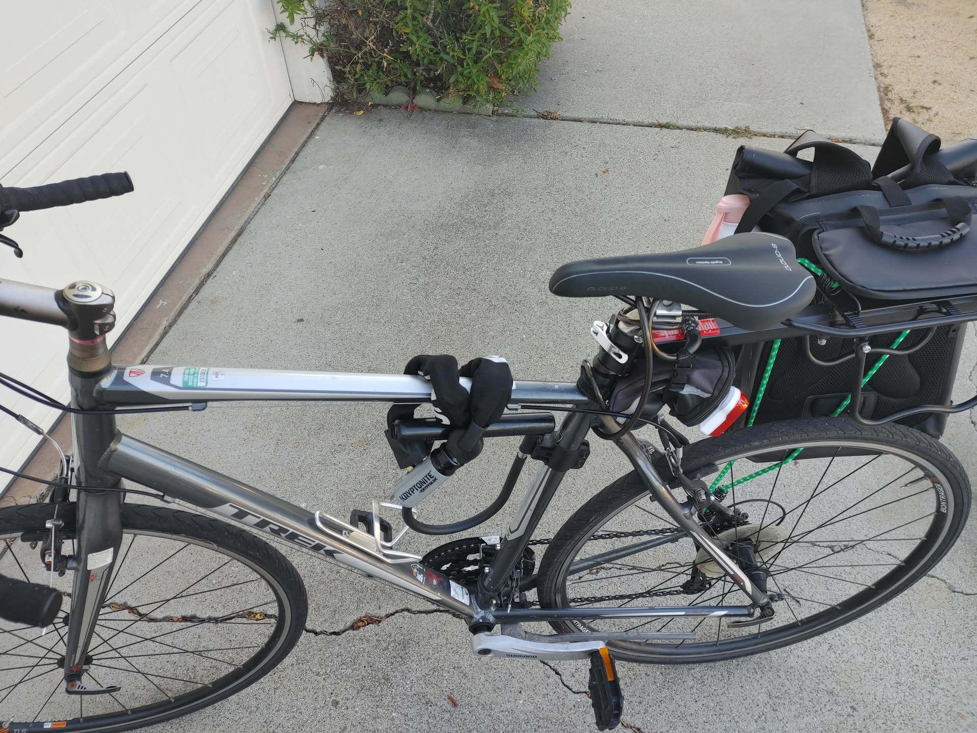 Trek 7.4 FX Silver, gray or bare metal