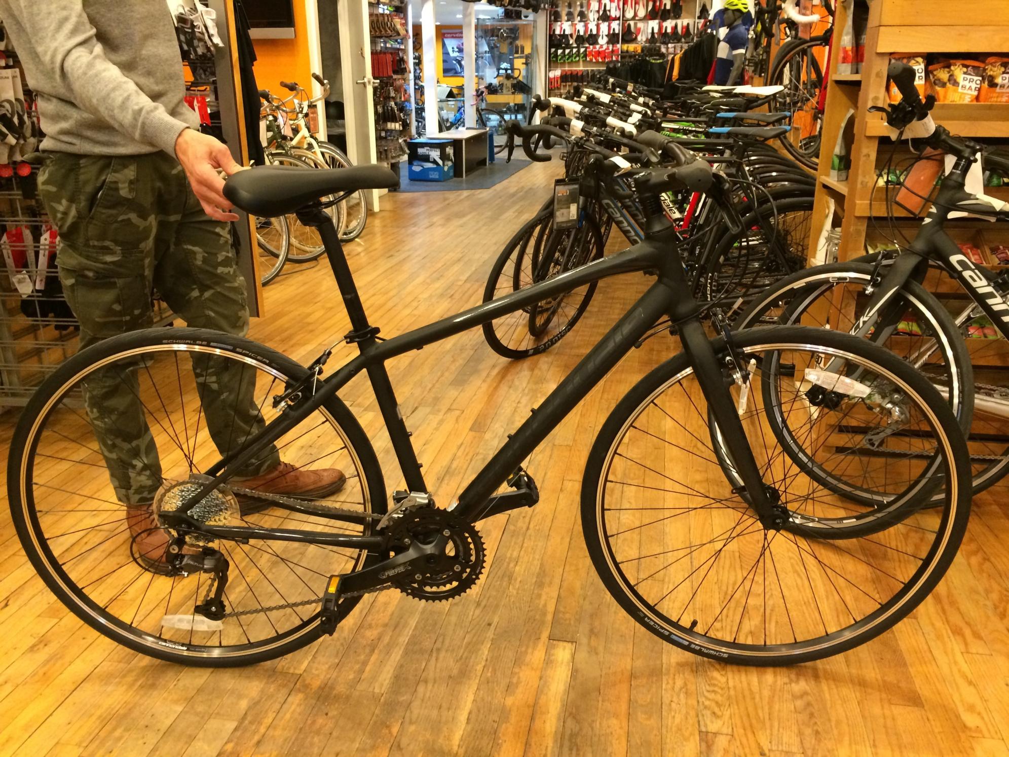 2016 Cannondale QUICK 5 Black and Black