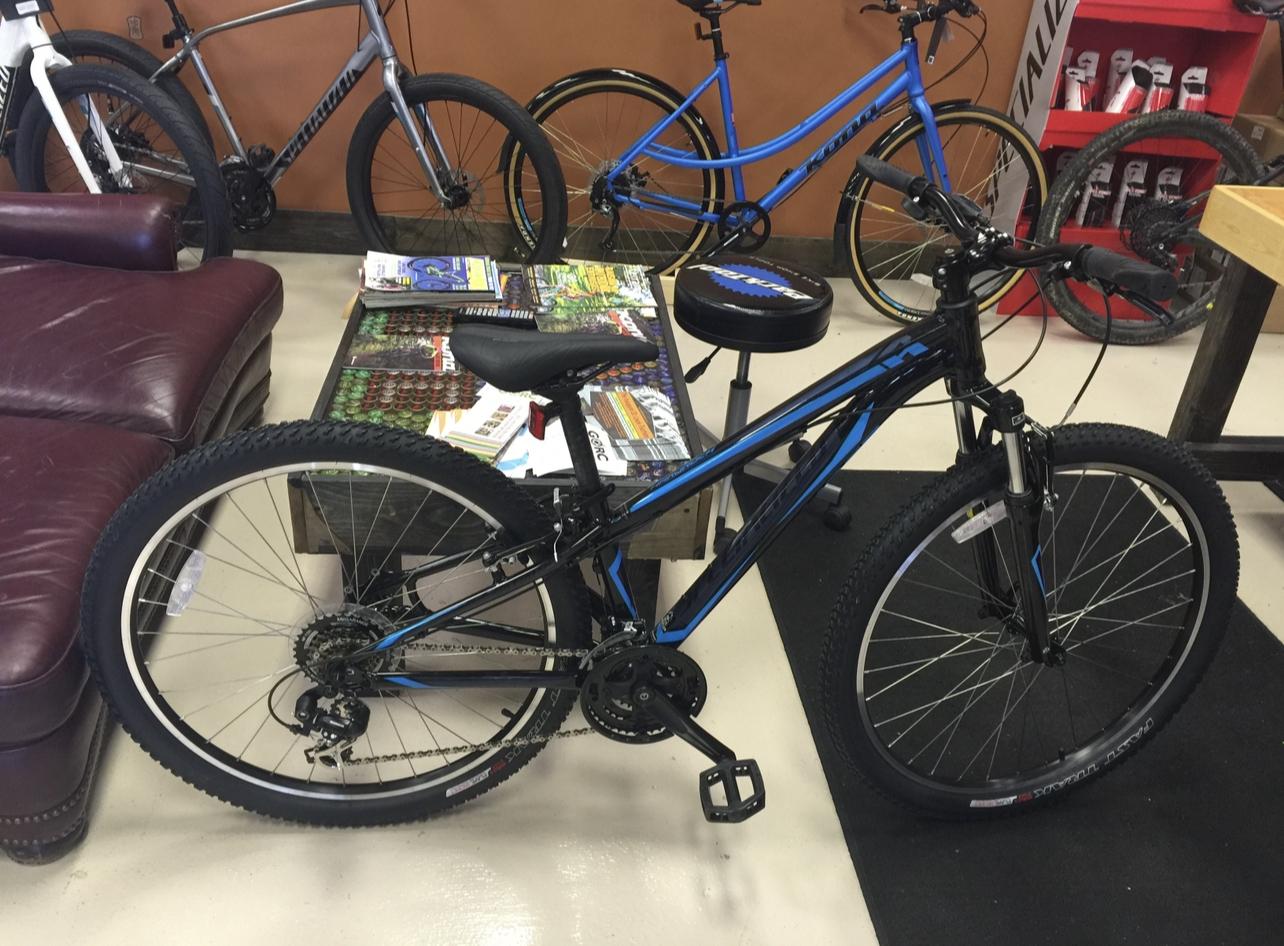 2016 Specialized Hardrock Black and Blue