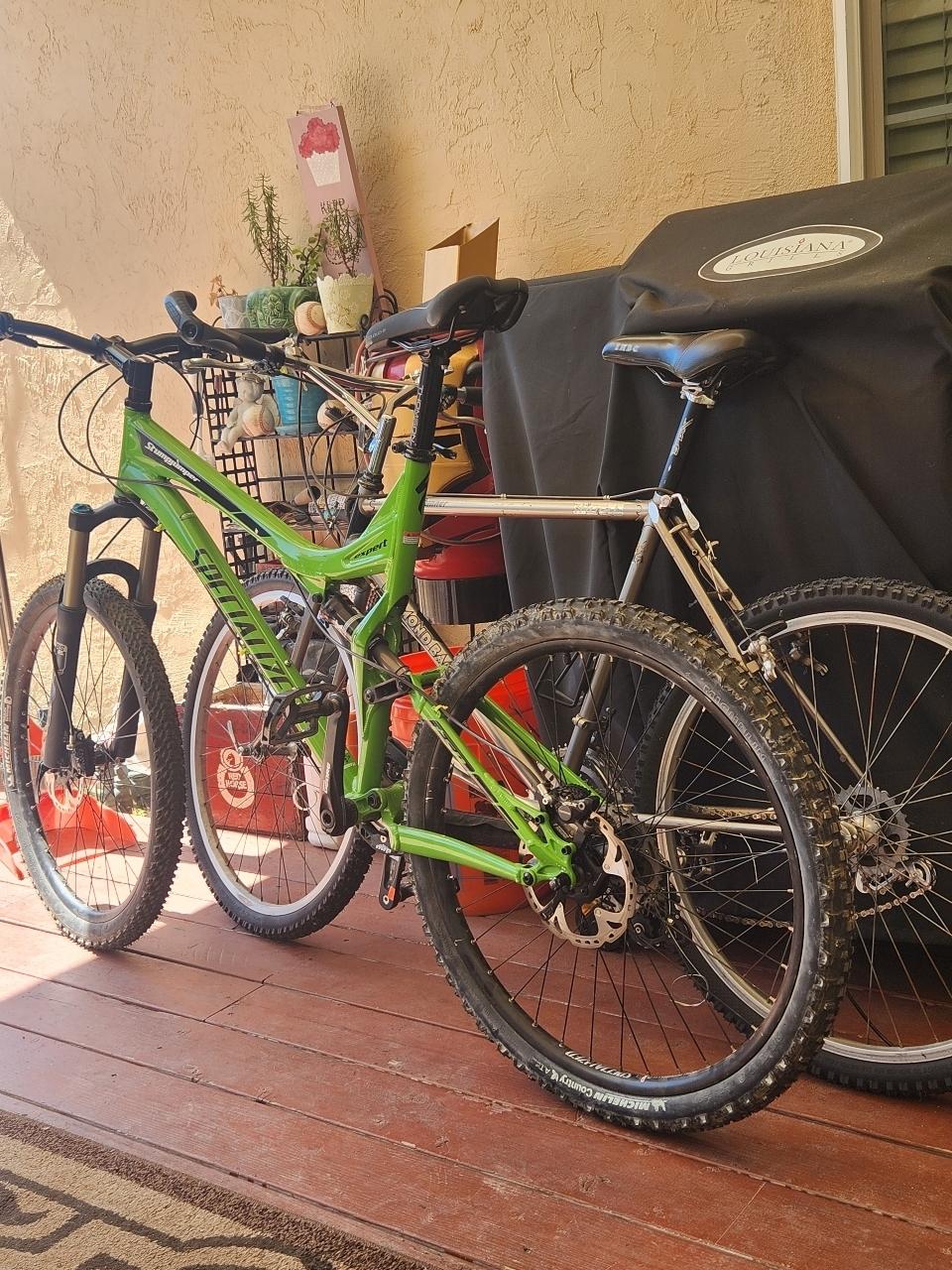 2006 Specialized Rockhopper Pro Disc All Mountain tall bike Green