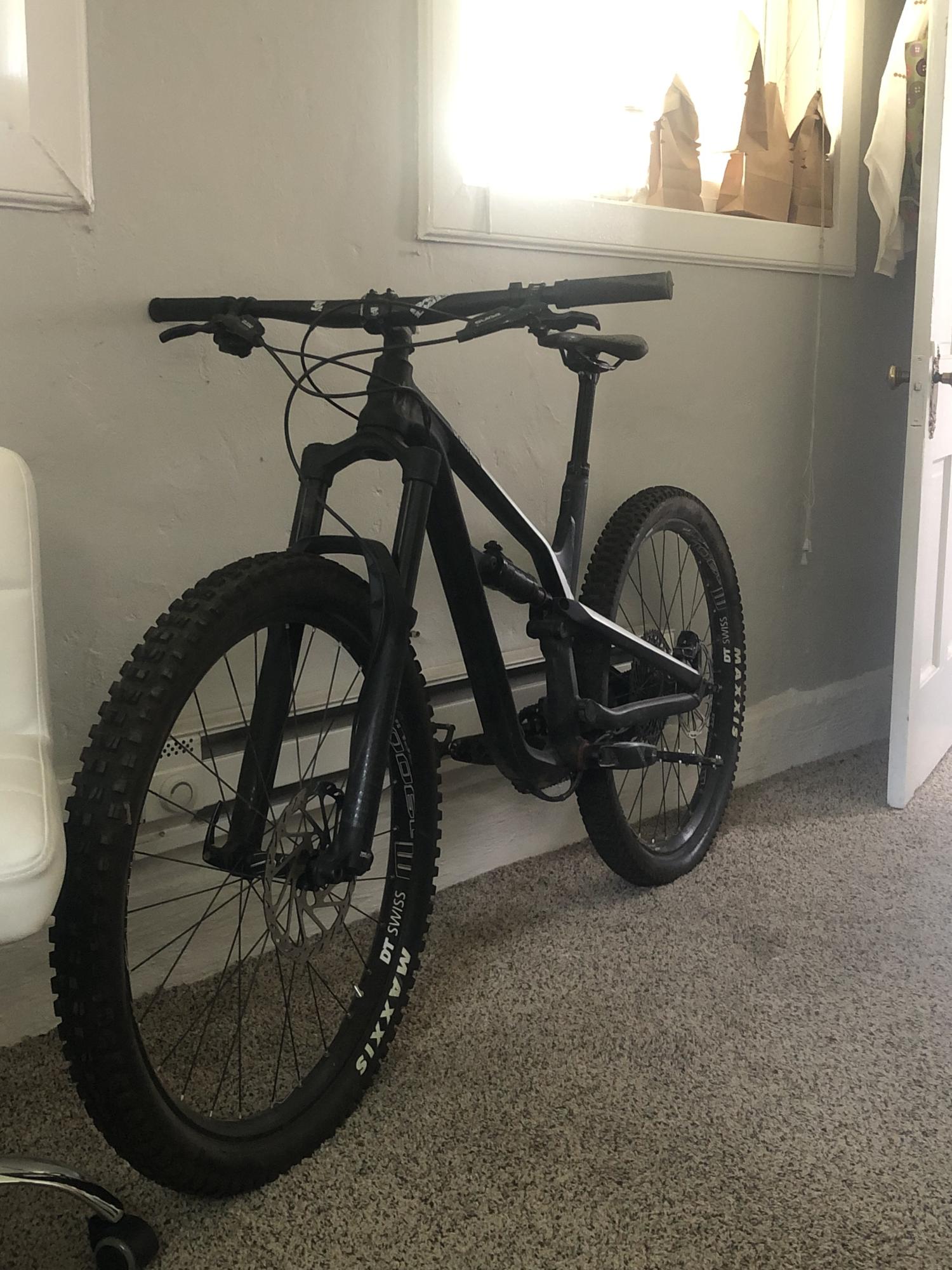 2018 Canyon bicycles Spectral Black