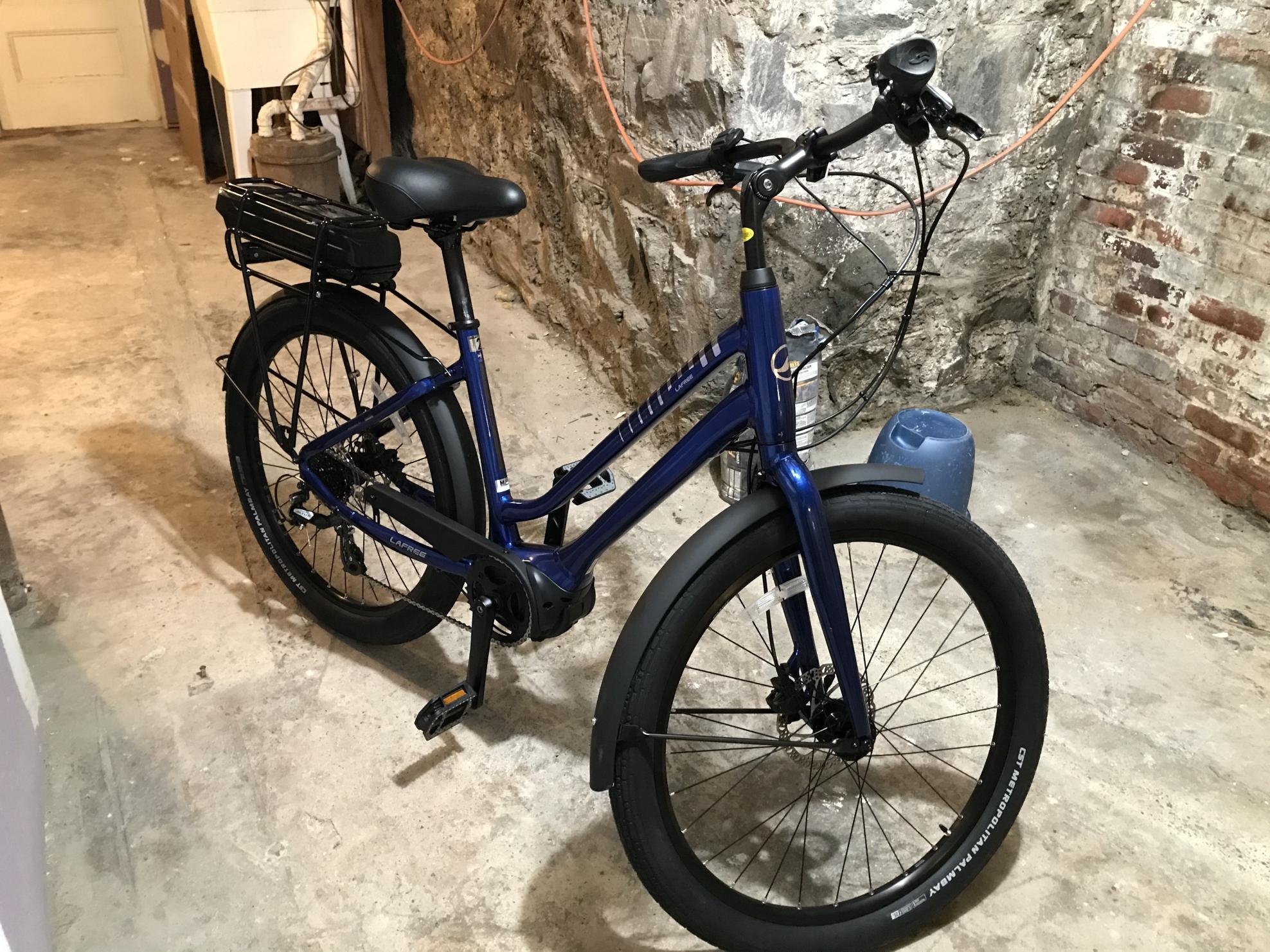 2019 Giant Medium Step Through Blue