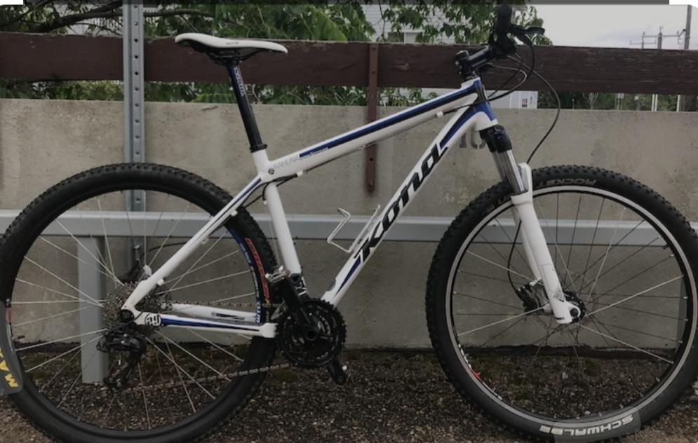 2013 Kona Male White