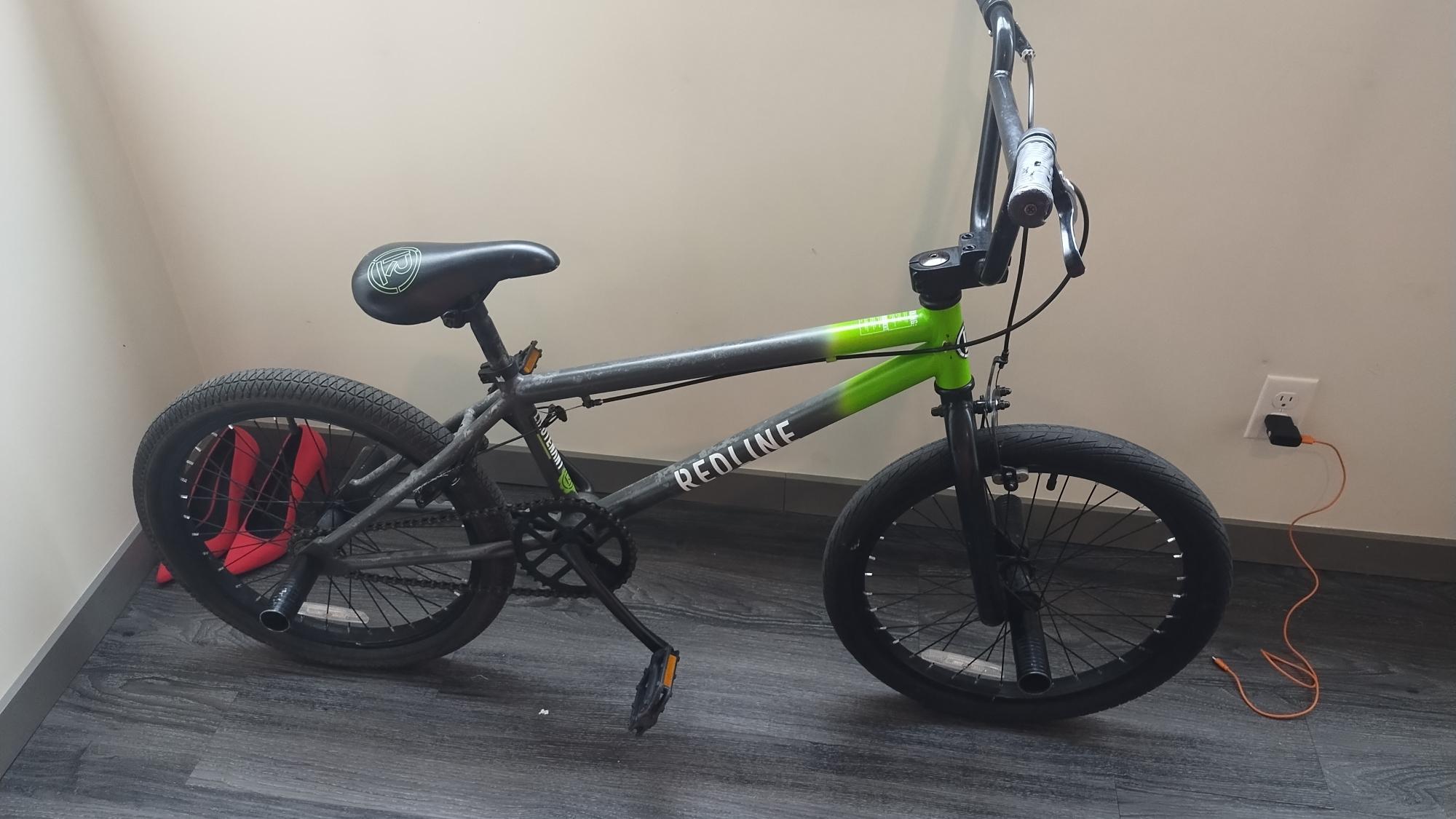 Redline Romp Green and Silver, gray or bare metal