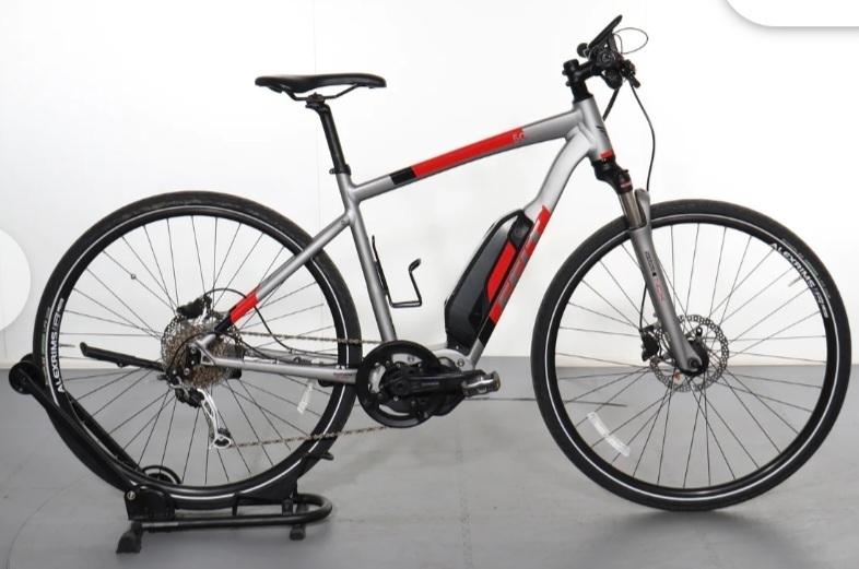 2020 Felt Sport 50 Silver, gray or bare metal