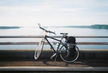 2005 Cannondale Adventure 400  Black