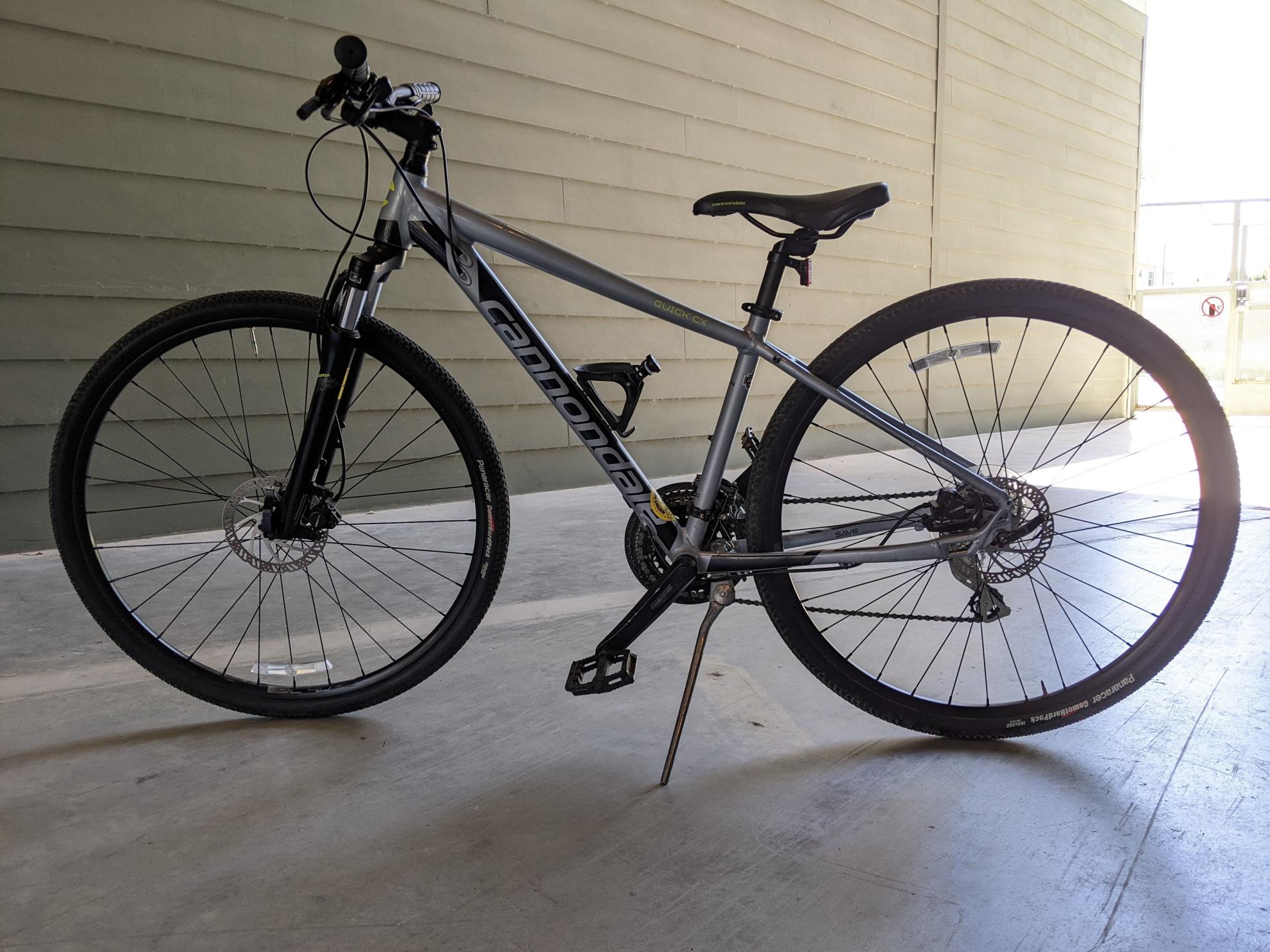 Cannondale Quick Cx 4 Silver, gray or bare metal