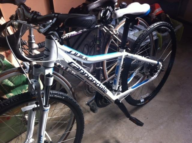 2012 Cannondale Quick CX 3 White