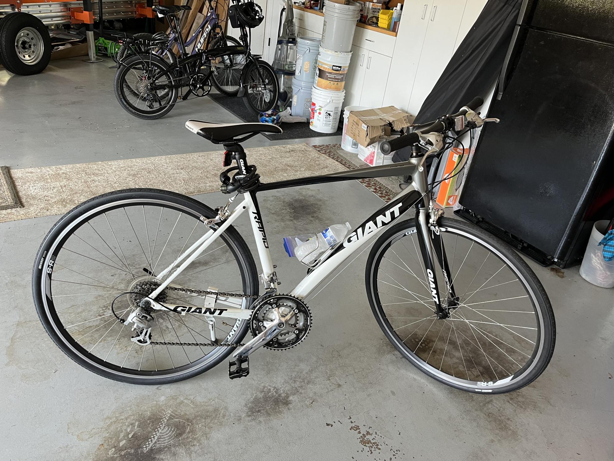 2011 Giant Rapid 3 White and Black