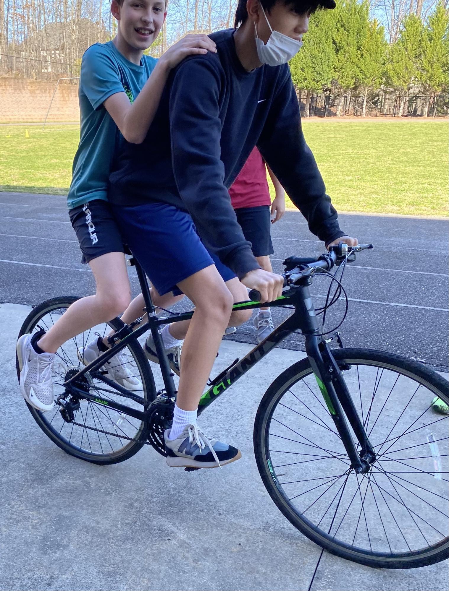 2018 Giant Escape 2 Black and Green