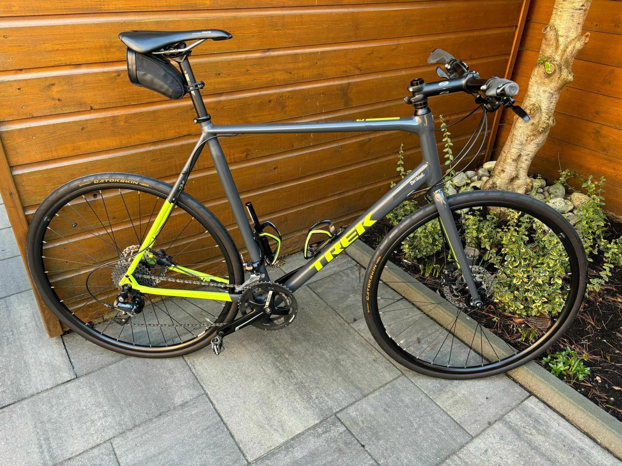 2025 Trek Zektor 3 Black and Green
