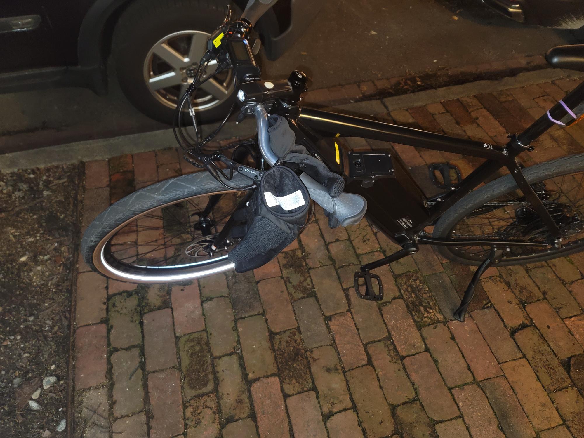 2022 Juiced Bikes CrossCurrent 2 Black