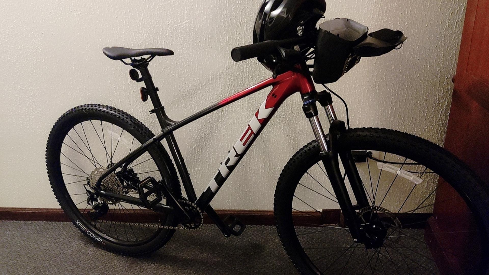2023 Trek marlin6 Red