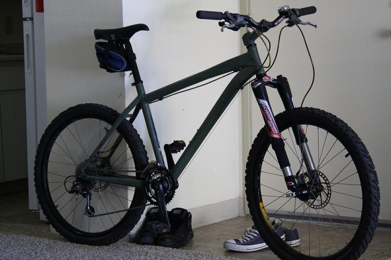 2007 Specialized rockhopper  Black