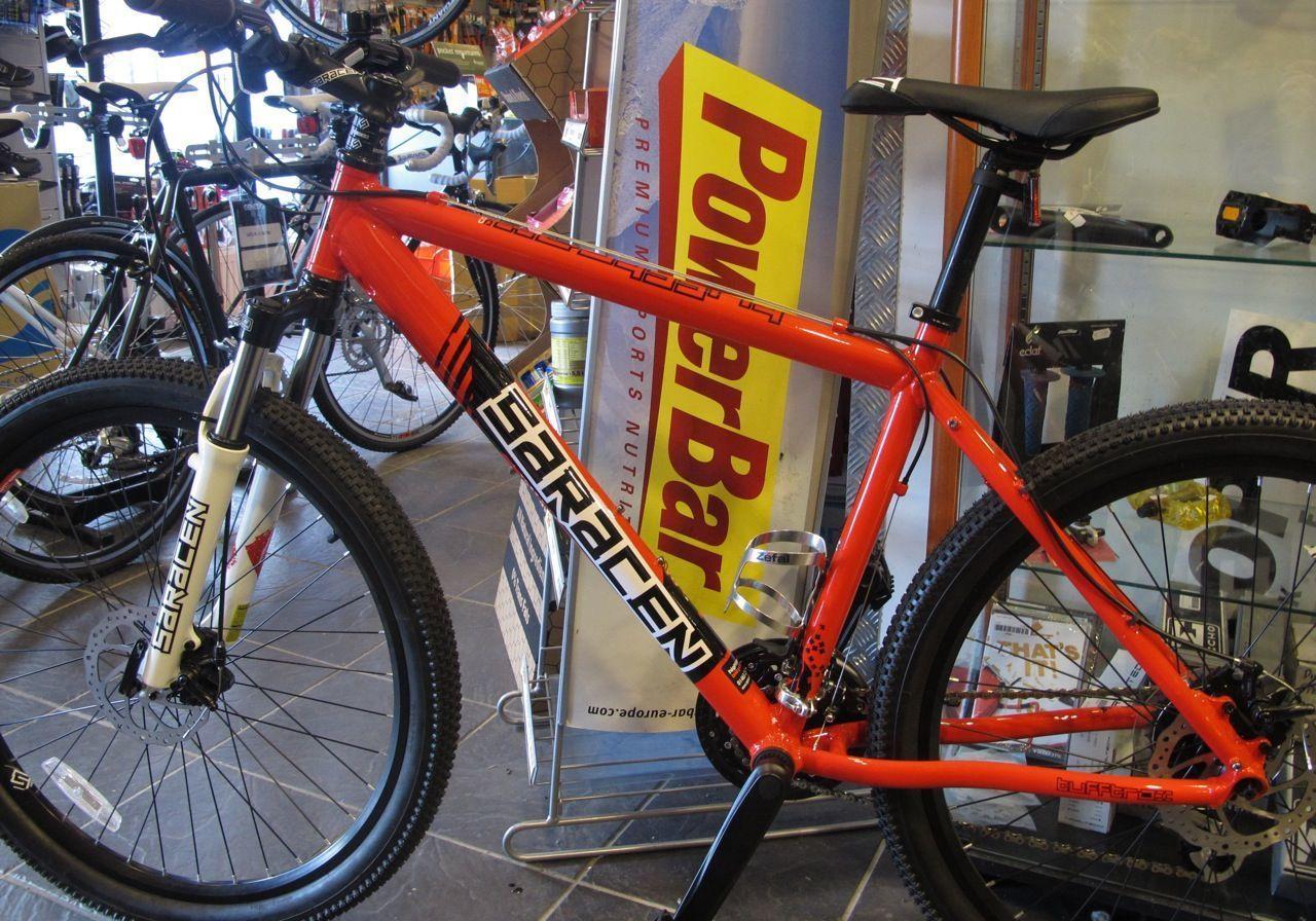 2011 Saracen Cycles Mountain bike  Red