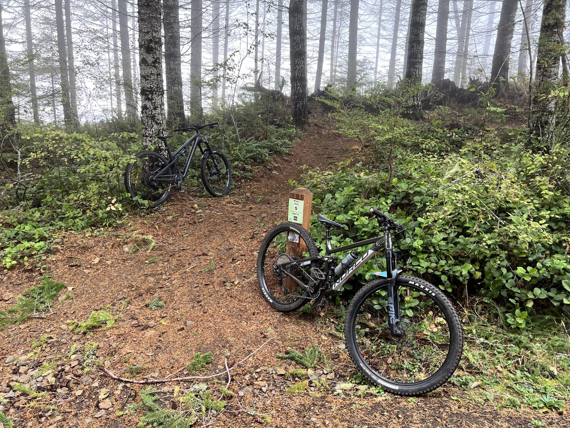 2022 Yeti SB 130 CLR Black