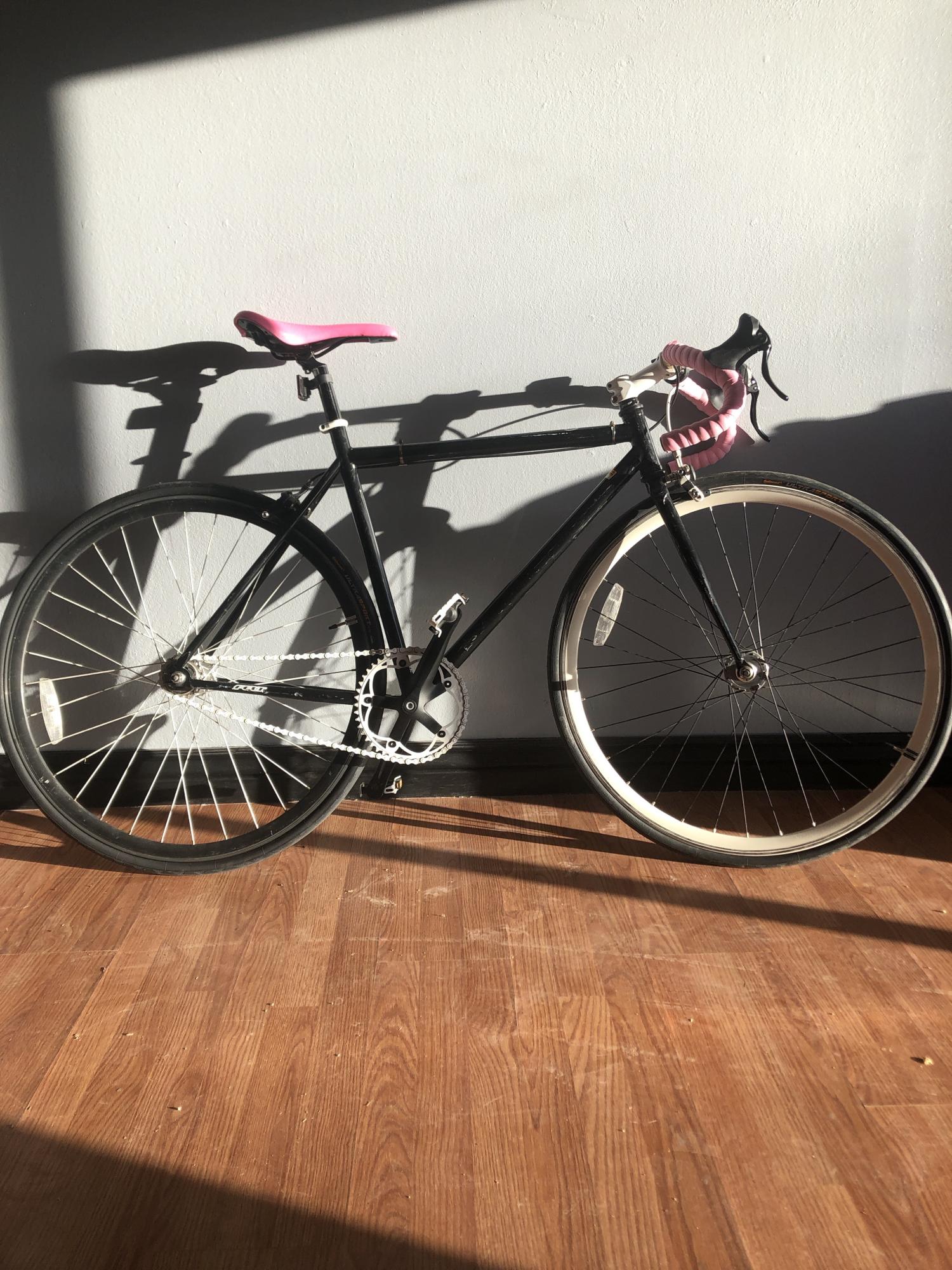 2023 Felt Brougham Black