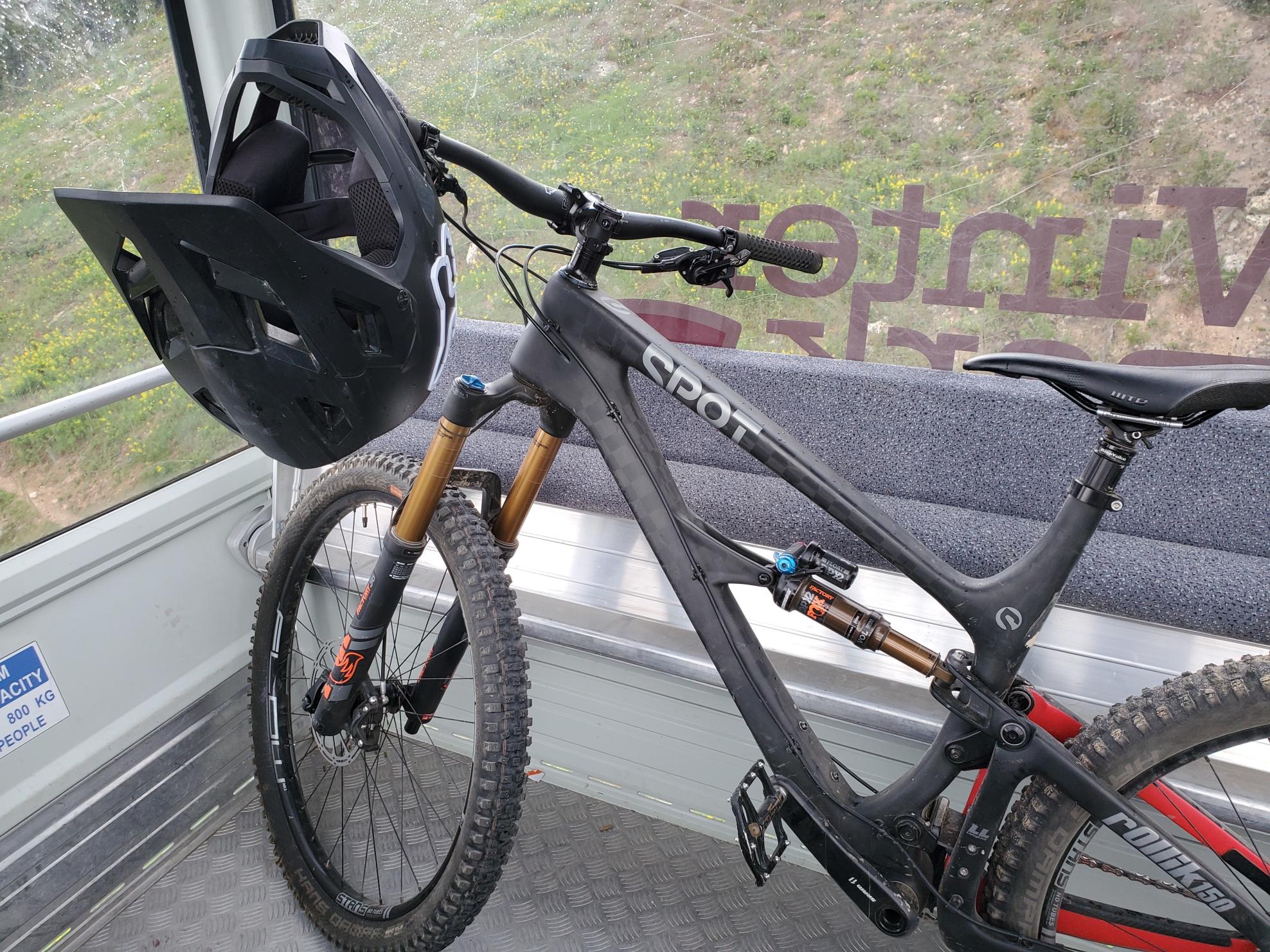 2020 Spot Rollik 150 Black and Red