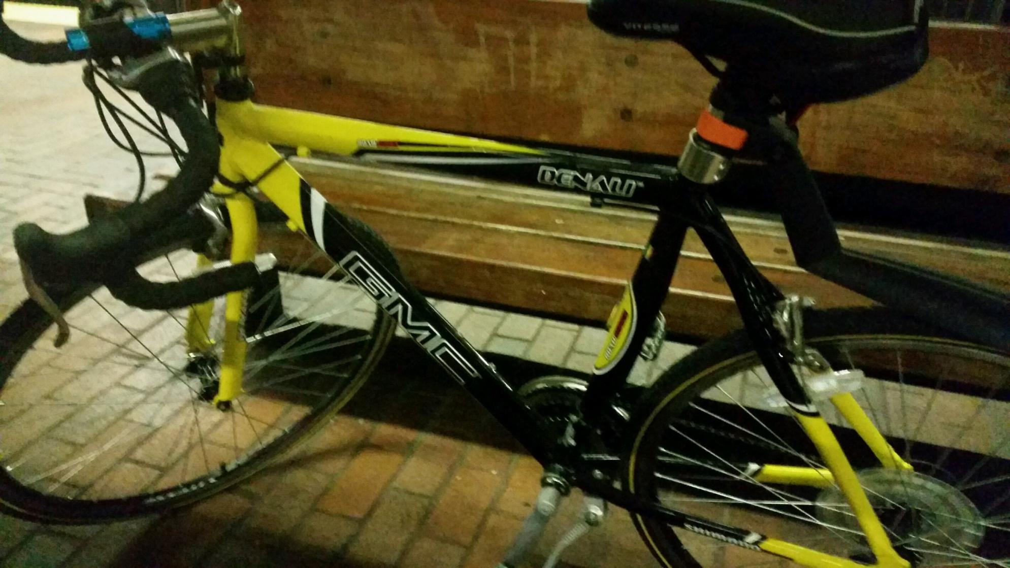 2015 GMC Denali 700c Black and Yellow or Gold