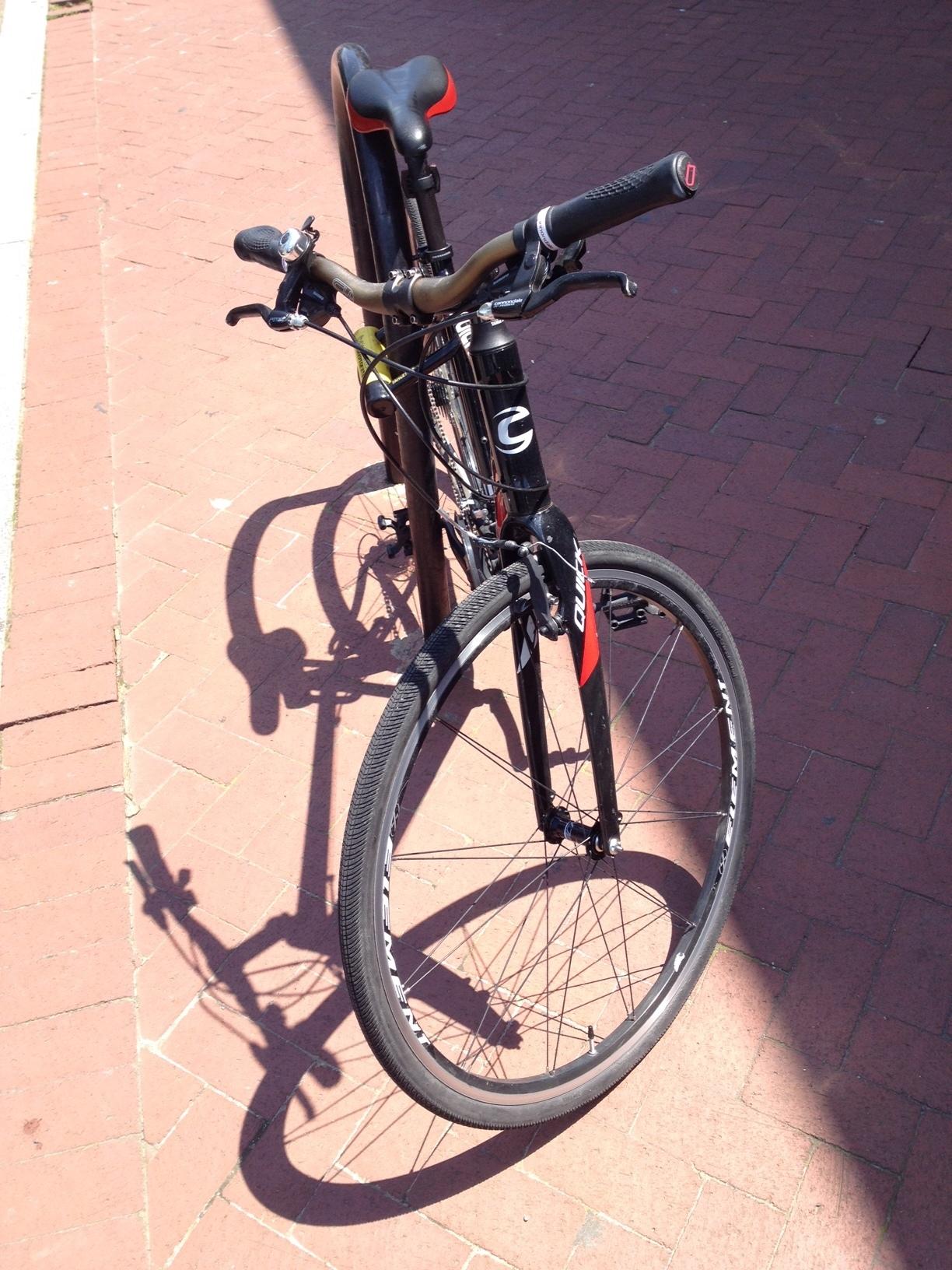 2012 Cannondale Quick 4 Black and Red