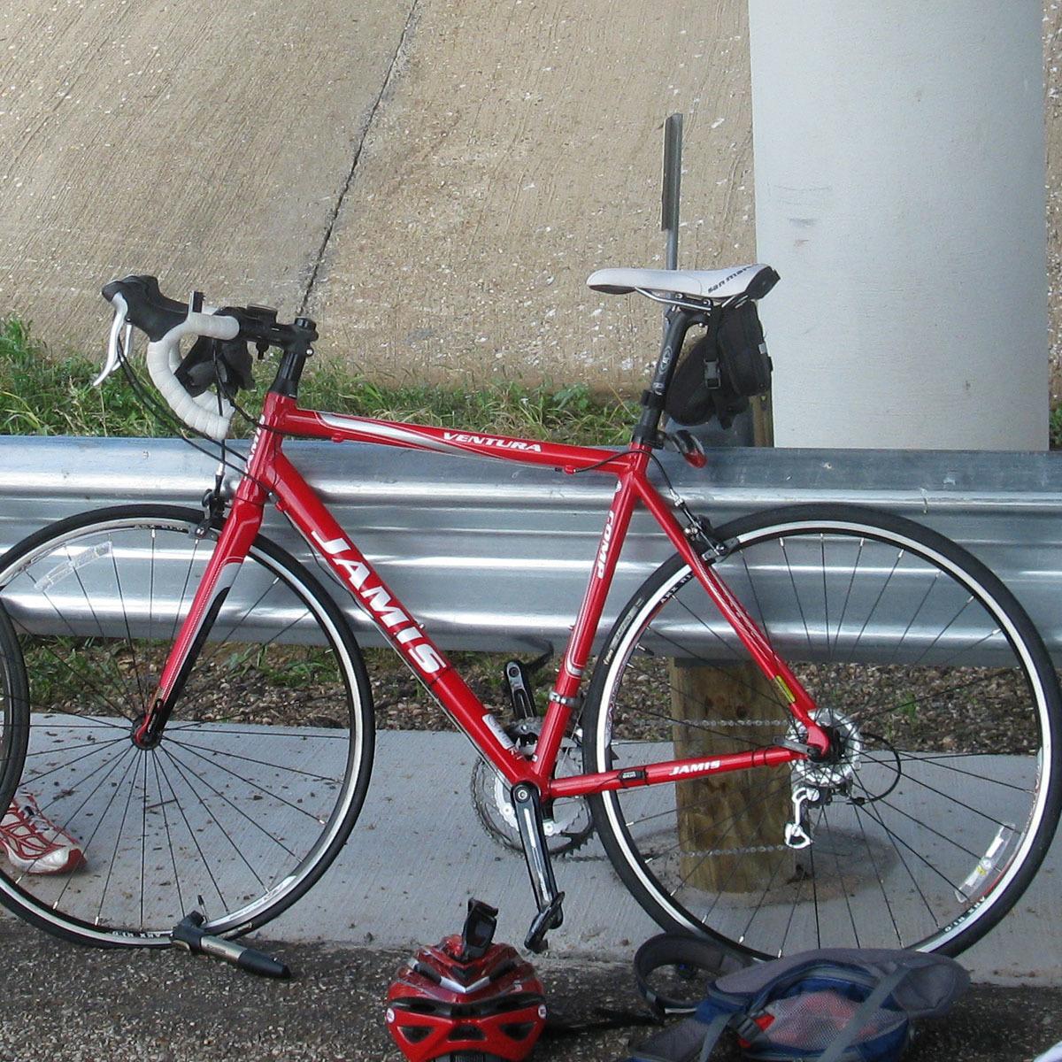 2009 Jamis VENTURA COMP Red