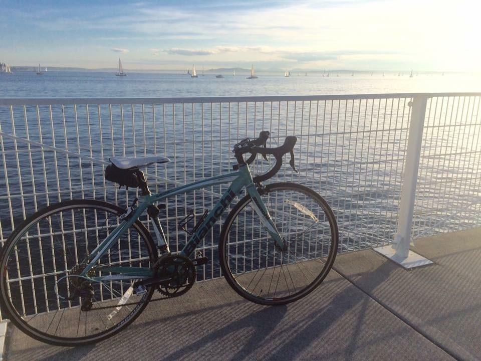 2014 Bianchi Via Nirone Dama Sora Compact Teal, Black, and White