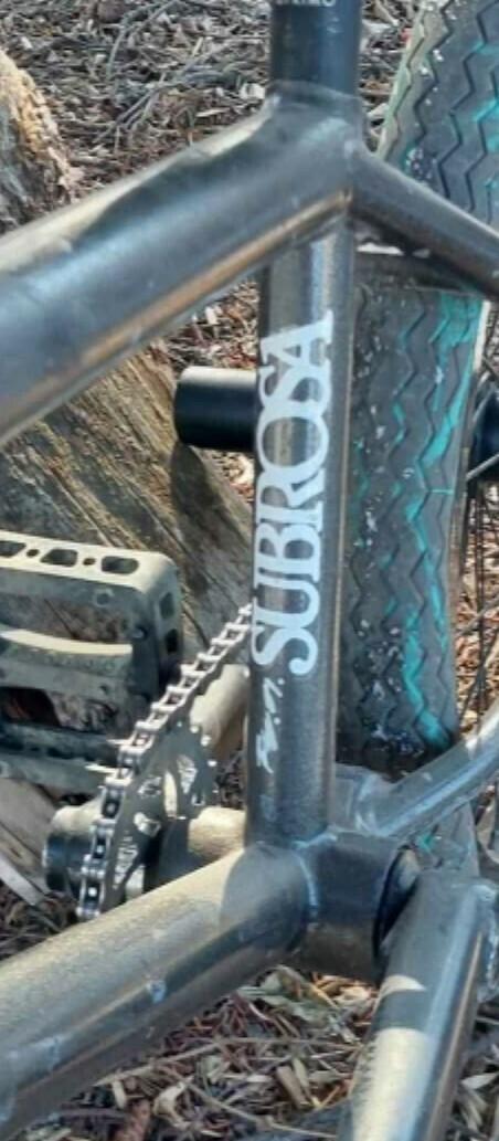 Subrosa Silver, gray or bare metal